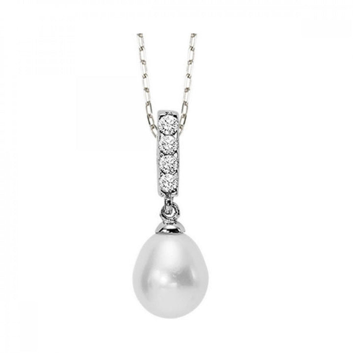 Freshwater Pearl & Crystal Necklace